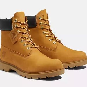 Men’s size 9.5 Timberland classic 6in waterproof boot in wheat nubuck